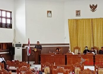 Bupati Gumas Sampaikan Pidato Pengantar Nota Keuangan