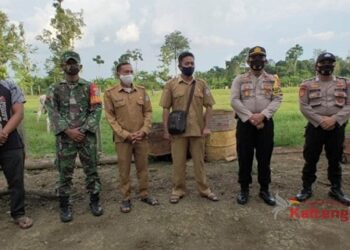 Polsek Murung Tinjau Perkembangan 2 Desa Program Lewu Isen Mulang