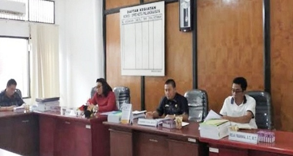 Dewan Apresiasi Kinerja Disdukcapil Palangka Raya Terkait Penyelesaian E-KTP