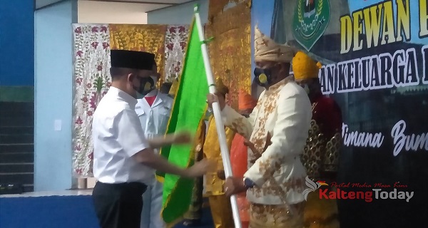 Bupati Kukuhkan DPD Perkeban Kapuas Periode 2020-2023