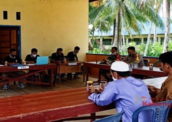 Polsek Kahayan Kuala Hadiri Rapat Pleno Rekapitulasi Daftar Pemilih Hasil Pemutakhiran (DPHP)