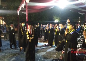 UPR Melaksanakan Prosesi Wisuda Di Tengah Pandemi Covid - 19 Dengan Utamakan Protokol Kesehatan