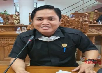 Rusak Pemandangan Kota, Baliho Kadaluarsa Perlu Ditertibkan