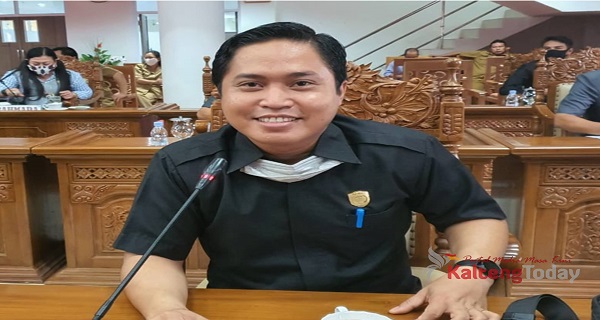 Rusak Pemandangan Kota, Baliho Kadaluarsa Perlu Ditertibkan
