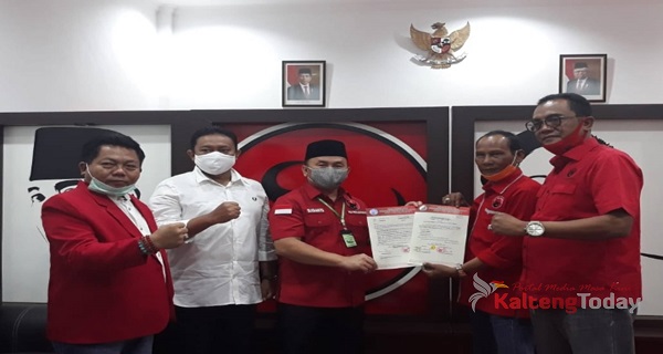 Malam Ini, Pasangan Sugianto Sabran - Edy Pratowo Daftar Ke KPU Kalteng