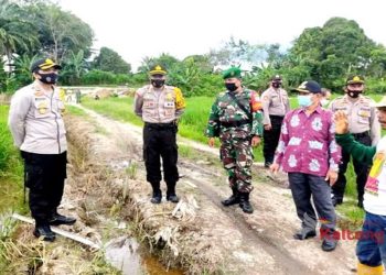 Kapolres Gunung Mas Kunjungi Desa Isen Mulang