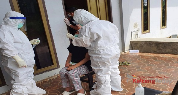 Anggota DPRD Mura ini Lakukan Pemeriksaan Swab Guna Memastikan Kesehatannya