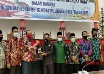 DPRD Kota Palangka Raya Sampaikan Sistem Pembagian Bansos Bagi Masyarakat Terdampak Pandemi Saat Kunker DPRD Tanah Bumbu