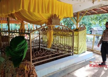 Lakukan Ziarah ke Makam Pahlawan Beras Kuning
