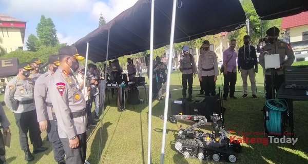 Menghadapi Pilkada Serentak, Kapolda Kalteng Pimpin Apel Gelar Pasukan Mantap Praja Telabang 2020