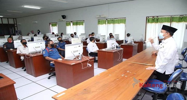 Bupati Seruyan Pantau Pelaksanaan Ujian Dinas Tingkat I Dan II