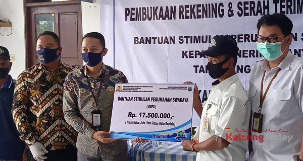 Pemkab Kapuas Lakukan Bedah Rumah Tidak Layak Huni