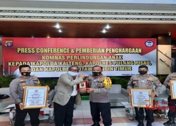 Polres Kotim Terima Penghargaan Dari Komnas Perlindungan Anak