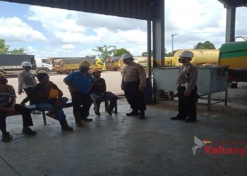 Polsek Ketapang Sambangi Pelabuhan PT. Wilmar Group, Ada Apa Ya?