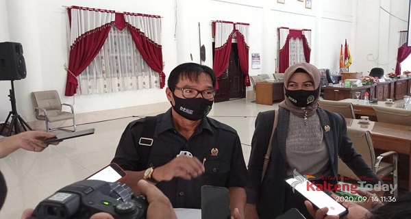 Diduga Ada Pungutan Liar, Ketua DPRD Barsel Minta Pemda Usut Tuntas