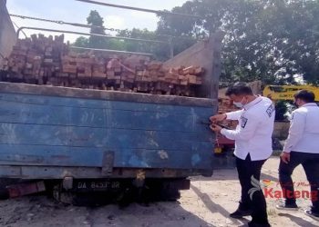 Polisi Sita 32 Meter Kubik Kayu Olahan Hasil Pembalakan Liar di Kabupaten Kapuas