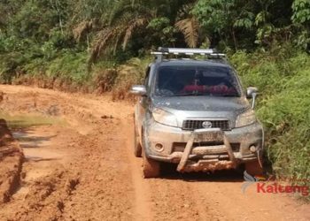 Perusahaan Besar Swasta Diminta Tanggap Bantu Perbaikan Jalan Rusak