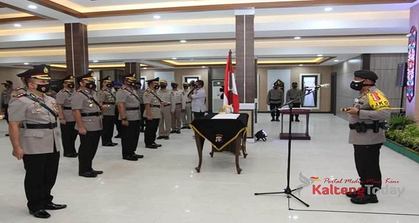 Kapolda Kalteng Resmi Lantik 6 Kapolres Baru