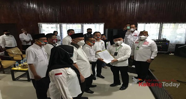 Tim Kampanye Sugianto Sabran-Edy Pratowo Kabupaten Kapuas Dikukuhkan