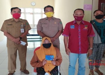Dinsos Pulpis Salurkan Bantuan Untuk Penyandang Disabilitas