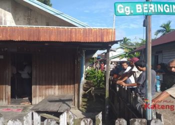 Pesan Nenek Cahaya," Jika Lampu Nyala Terus, Gedor Saja Rumahku,"