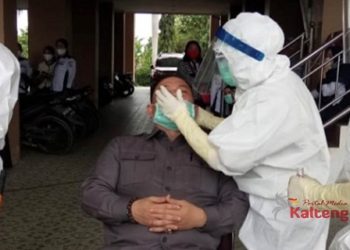 Putus Penyebaran Covid-19, DPRD dan Setwan Murung Raya Lakukan Pemeriksaan Swab