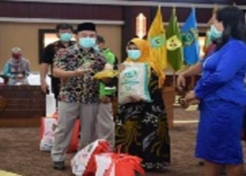 Pemprov Kalteng Salurkan Bansos Tahap Dua Untuk Warga Terdampak Covid-19