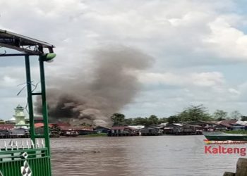 Barak di Jalan KS Tubun Kuala Kapuas Terbakar