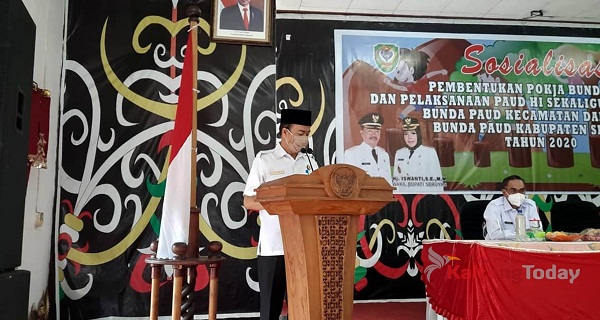 Bupati Seruyan Hadiri Pelantikan Enam Bunda PAUD Kecamatan