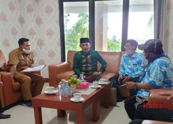 Wakil Ketua II DPRD Mura Bersama Ikatan Guru Indonesia Lakukan Audiensi