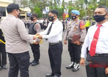 Anggota Polsek Baamang Raih Penghargaan Kapolda Kalteng