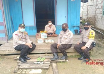 Polsek Baamang Bantu Warganya Yang Cacat