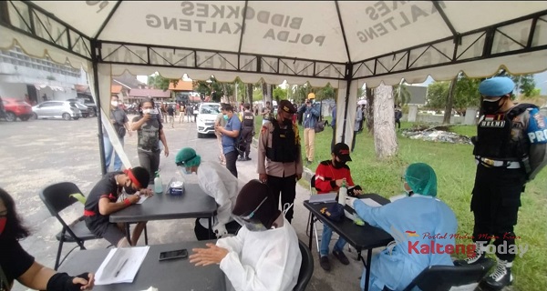 Cegah Penyebaran Covid-19, Peserta Aksi Damai Palangka Raya Jalani Rapid Test