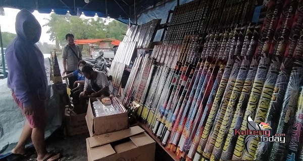 Perayaan Tahun Baru Dilarang, Pedagang Kembang Api Mengaku Omzet Turun Drastis