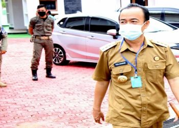 Bupati Seruyan Bantu Biaya Pengobatan Dua Warga Lempasa