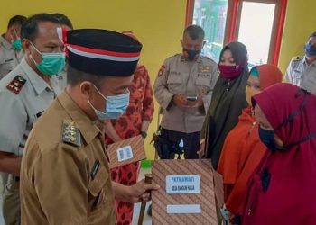 Bupati Seruyan Serahkan Sertifikat Tanah Warga Empat Desa Di Kecamatan Seruyan Hilir Timur