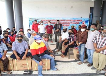 Pemkab Seruyan Kembali Serahkan Bantuan Perikanan