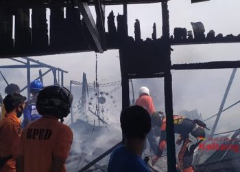 Enam Rumah dan Barak Enam Pintu di Kuala Kapuas Ludes Terbakar