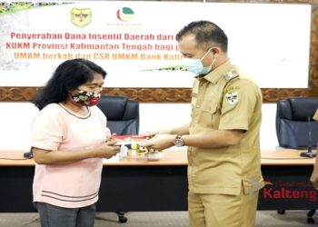 Bupati Gumas Minta Laporkan Oknum Yang Memotong Bansos