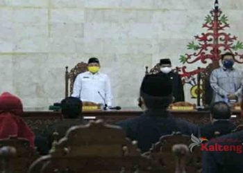 Dewan Rapat Paripurna Dengan Agenda RAPBD Perubahan 2020