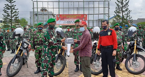 Bupati Seruyan Serahkan Bantuan Motor Trail Bagi Koramil