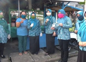 Ketua TP PKK Giat Edukasi Warga Terkait Masker