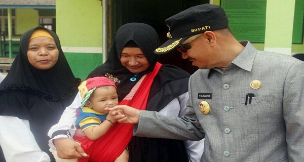 Bupati Seruyan Perkuat Komitmen Bantu Biaya Pendidikan Warga Kurang Mampu