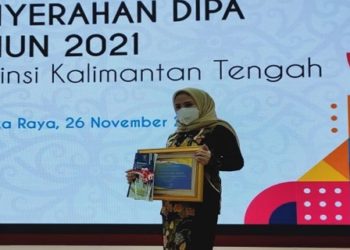 Wabup Seruyan Terima Dipa 2021 Dari Pemprov Kalteng