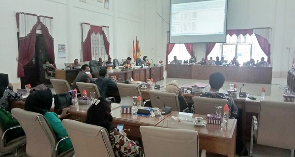 DPRD Barsel Gelar RDP Terkait Permasalahan Guru Honorer