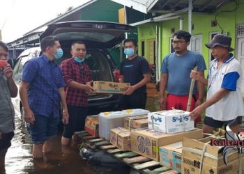 DPRD Seruyan Salurkan Bantuan Untuk Korban Banjir Kalsel