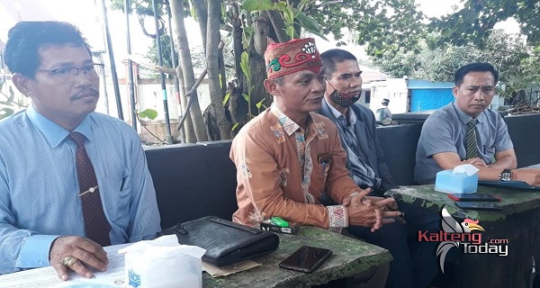 Thoeseng TT Asang Penuhi Panggilan Polda Kalteng Terkait Cover Lagu Rohani Bahasa Dayak
