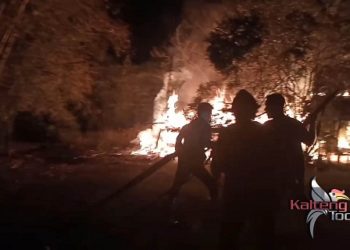 Ditinggal Pergi Pemiliknya, Rumah Warga Selat Utara Kapuas Ludes Dilalap Api