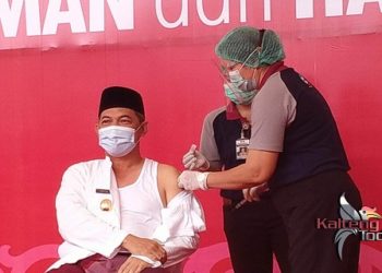 Sekda Jadi Orang Pertama Disuntik Vaksin Covid-19 di Kalteng