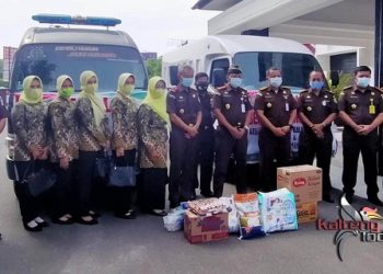 Kejati dan Kejari Se- Kalteng Bantu Korban Banjir di Kalsel